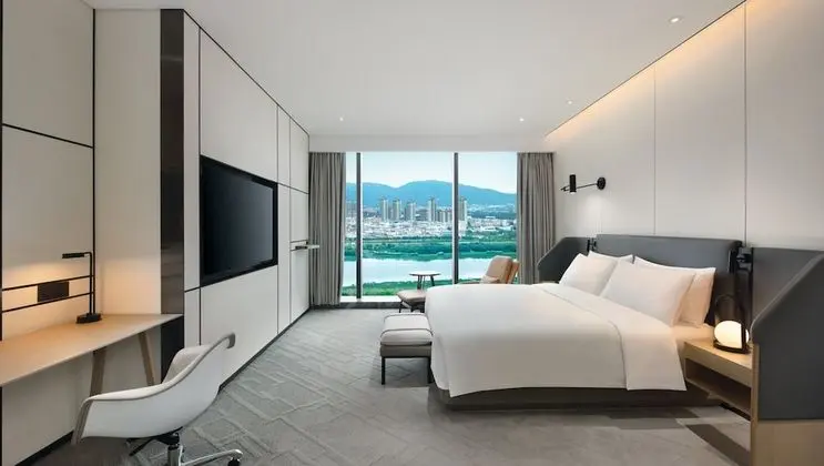 Süit, 1 Yatak Odası, Nehir Manzaralı (Lounge Access)