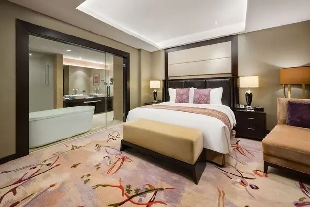 Süit, 2 Yatak Odası, Business Dinlenme Salonu Kullanımı (Living Areas)