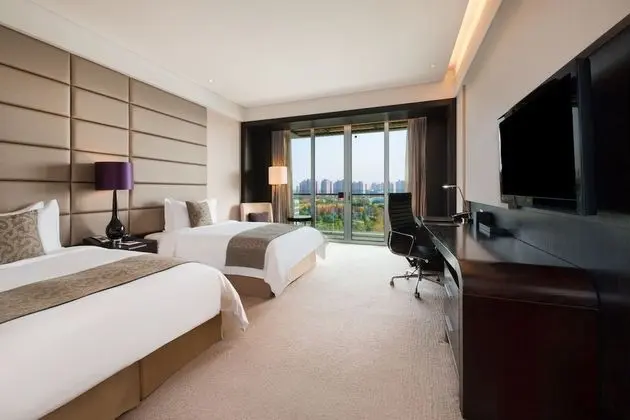 Süit, 2 Yatak Odası, Business Dinlenme Salonu Kullanımı (Living Areas)