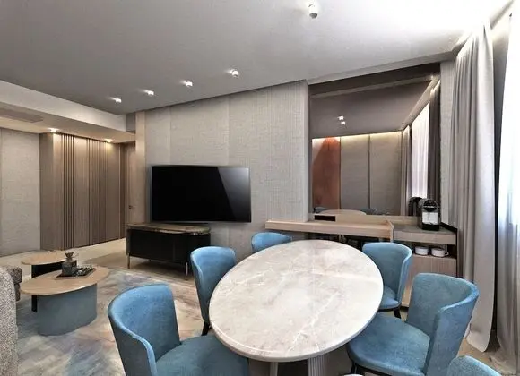 Süit, 1 Yatak Odası, Göl Manzaralı (Business Lounge Access)