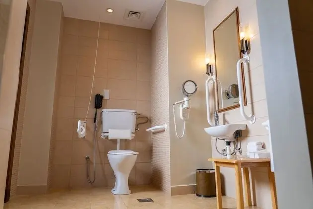 Oda, 1 En Büyük (King) Boy Yatak, Engellilere Uygun, Balkon
