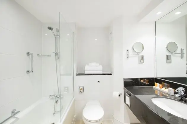 Standard Oda, 1 En Büyük (King) Boy Yatak, Engellilere Uygun (Super King)