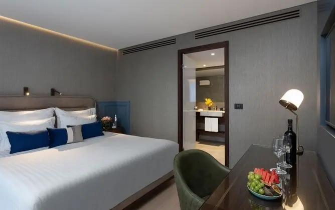 Junior Süit, 1 En Büyük (King) Boy Yatak, Business Dinlenme Salonu Kullanımı (Lounge Access)