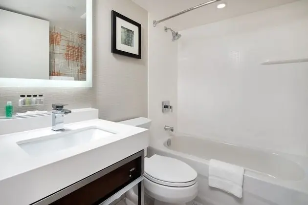 Standard Oda, 1 En Büyük (King) Boy Yatak (Bath Shower Combination)