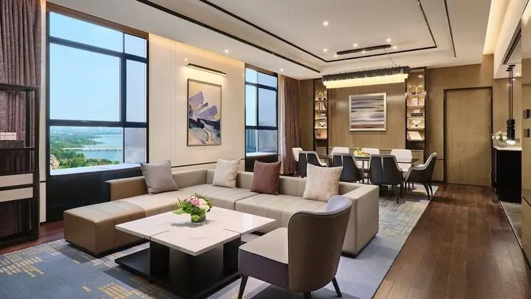Royal Süit, 1 En Büyük (King) Boy Yatak, Göl Manzaralı (Lounge Access)