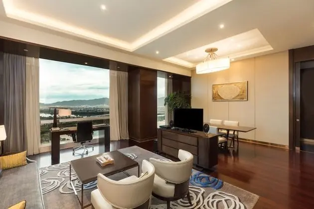 Deluxe Süit, 1 En Büyük (King) Boy Yatak (Living Dining Area)