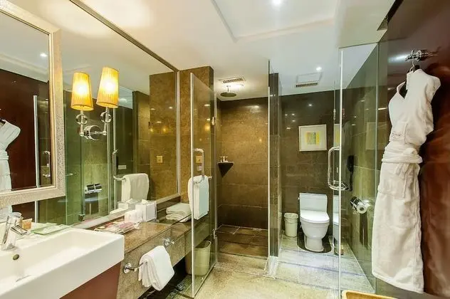 Premium Oda, 1 En Büyük (King) Boy Yatak, Business Dinlenme Salonu Kullanımı