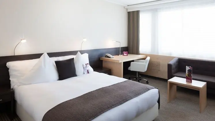 Premium Oda, 1 Büyük (Queen) Boy Yatak, Sigara İçilmez