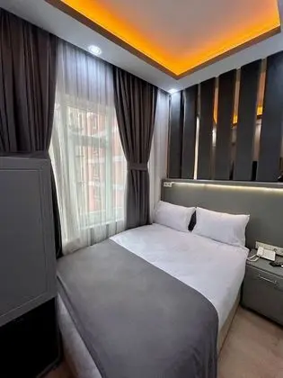 Standard Büyük Yataklı Tek Kişilik Oda