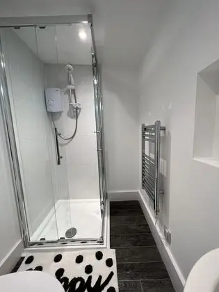 Apart Daire, Banyolu/Duşlu (Apt 3)