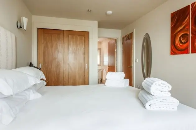 Ev (2 Bedrooms)