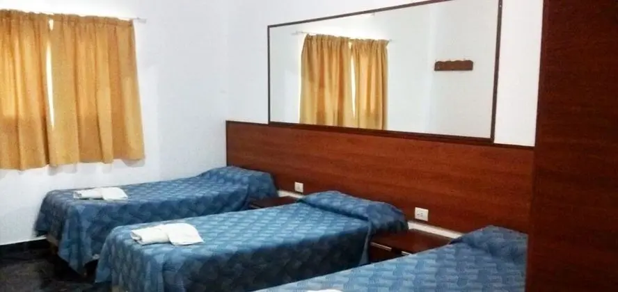 Üç Kişilik Oda, 3 Tek Kişilik Yatak