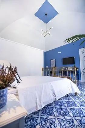 Deluxe Tek Büyük Yataklı Oda, Balkon