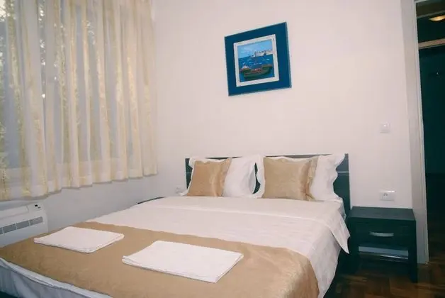 One-Bedroom Apartment with Balcony Sea View