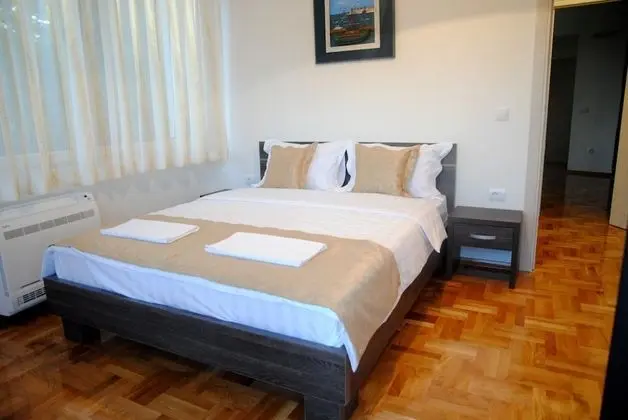 One-Bedroom Apartment with Balcony Sea View