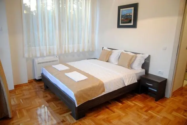 One-Bedroom Apartment with Balcony Sea View