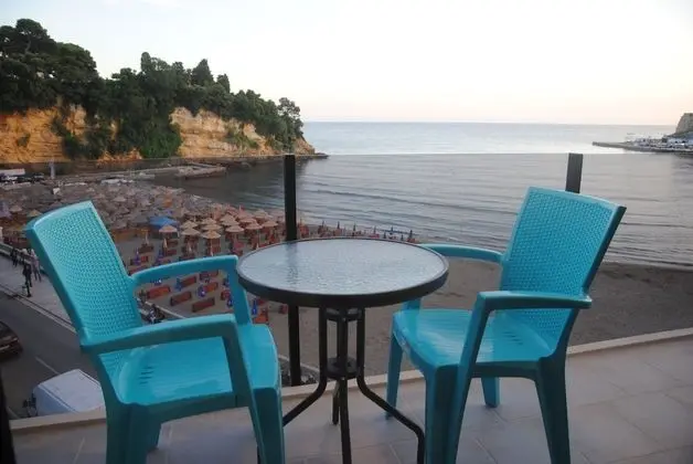 One-Bedroom Apartment with Balcony Sea View