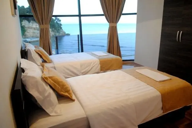 Two-Bedrooms Apartment with Balcony Sea View