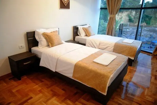Two-Bedrooms Apartment with Balcony Sea View