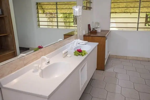 Bungalov, Denize Bakan