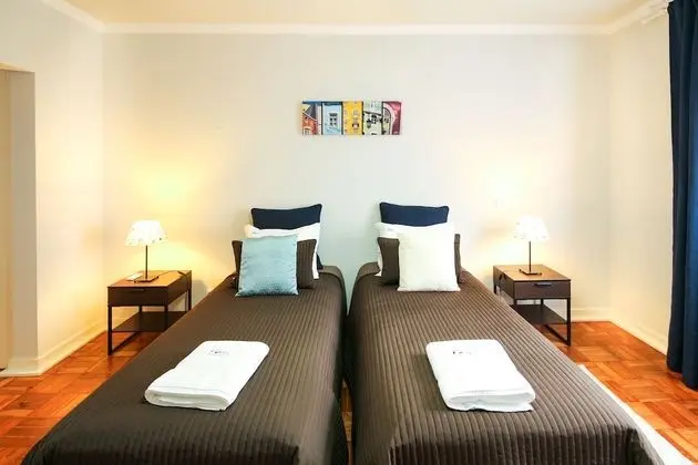 Large 5 Bedroom Apartment