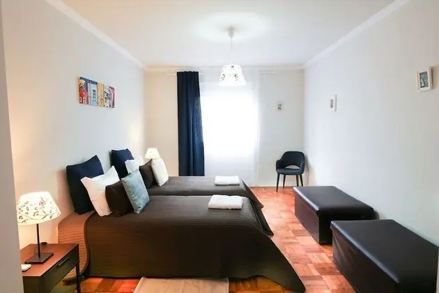 Large 5 Bedroom Apartment