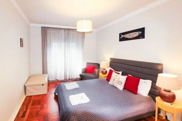 Large 5 Bedroom Apartment