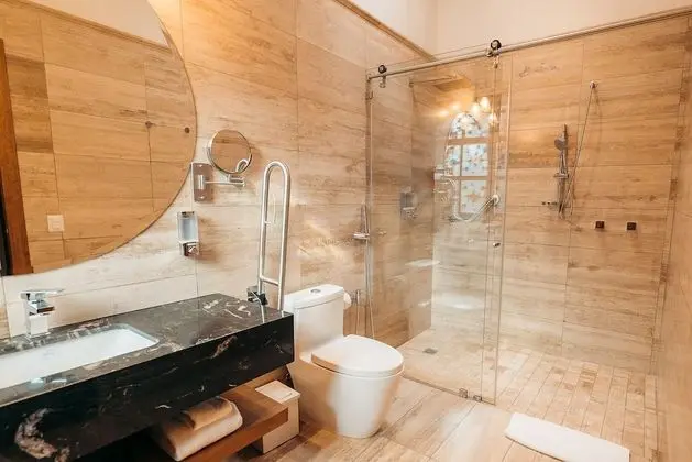 Premium Oda, 1 Büyük (Queen) Boy Yatak, Sigara İçilmez