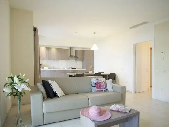 Superior Apart Daire, Deniz Manzaralı