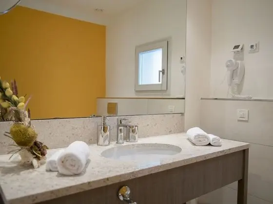 Superior Apart Daire, Deniz Manzaralı