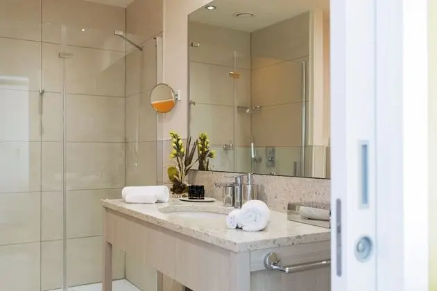 Superior Tek Büyük Yataklı Oda, Deniz Manzaralı