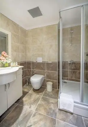 Standart Oda, Bahçe Manzaralı, Balkonlu