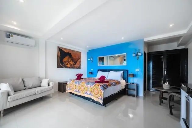 Deluxe Beachfront Room