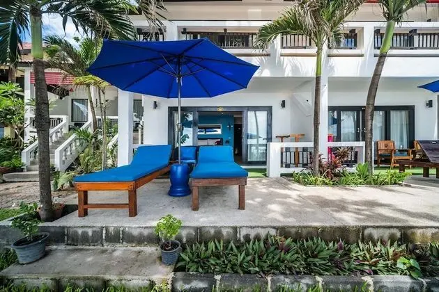 Deluxe Beachfront Room