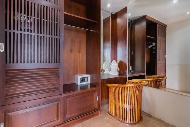 Grand Seaview Room