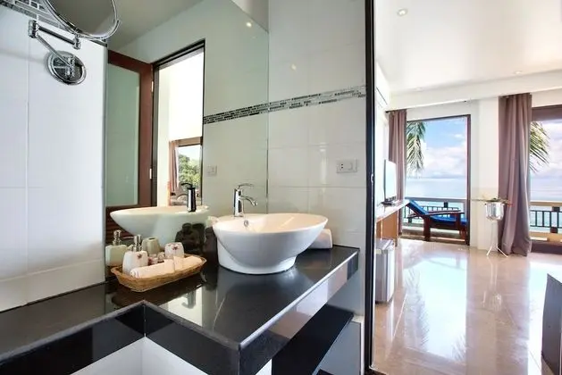 Grand Seaview Room
