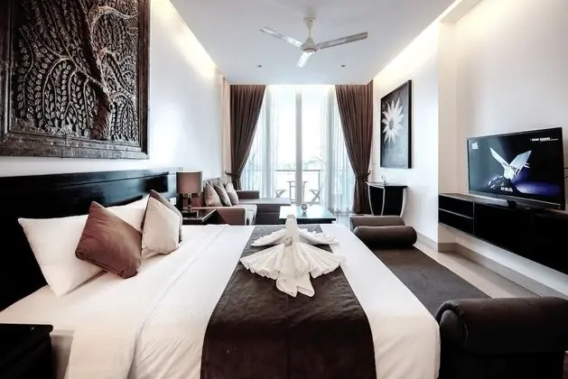 Deluxe Tek Büyük Yataklı Oda, Balkon, Nehir Manzaralı