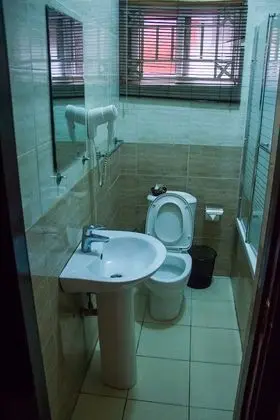 Standard Oda, 1 Büyük (Queen) Boy Yatak