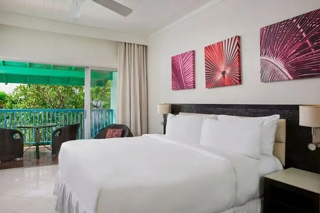 Pool Garden View Room, Guest room