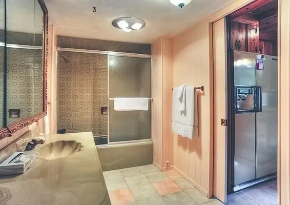 Kulübe, Birden Çok Yatak (Crystal Creek Chalet)
