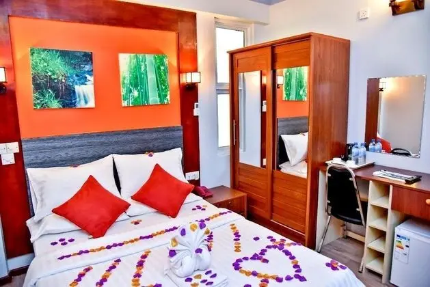 Deluxe Tek Büyük Yataklı Oda, 1 Yatak Odası, Özel Banyo