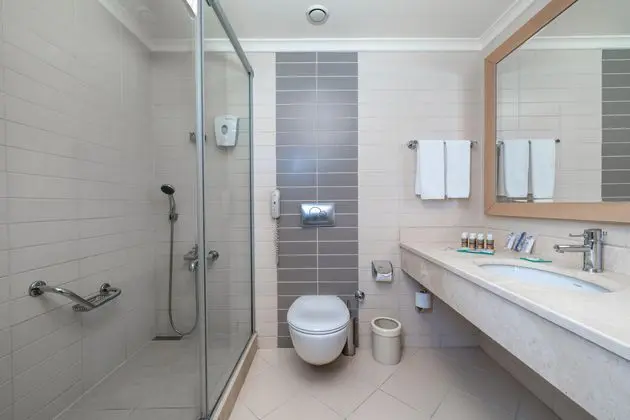https://images.etstur.com/imgproxy/resize/2560x1440/files/images/hotelImages/etsrooms/498/Crystal_De_Luxe_Comfort_Collection_20251209160518_0.jpg