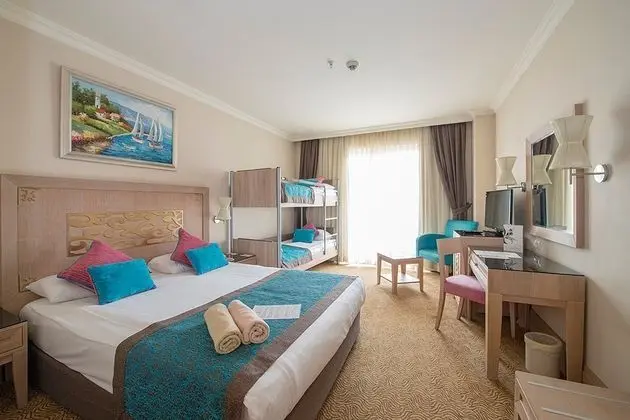 Kara Tarafı Ranzalı Standart Oda