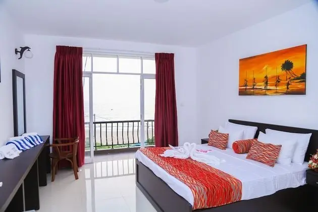 Deluxe Tek Büyük Yataklı Oda, Balkon, Plaj Manzaralı