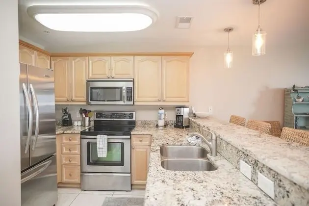 Daire, 3 Yatak Odası, Denize Sıfır (Crystal Dunes 205)