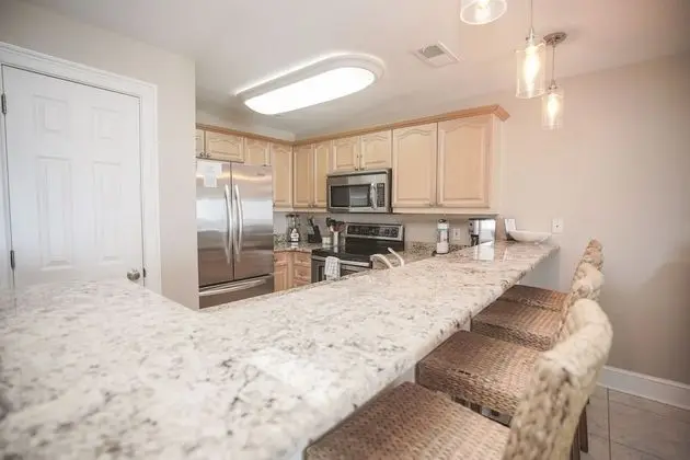 Daire, 3 Yatak Odası, Denize Sıfır (Crystal Dunes 205)