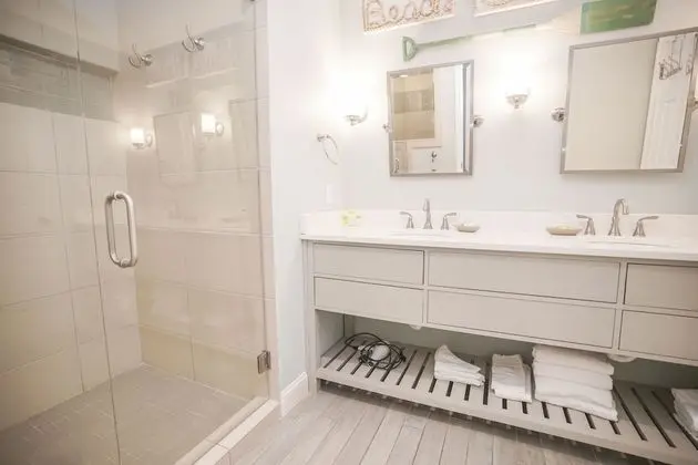 Daire, 3 Yatak Odası, Denize Sıfır (Crystal Dunes 205)