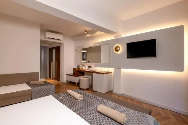https://images.etstur.com/imgproxy/resize/2560x1440/files/images/hotelImages/etsrooms/500/Crystal_Flora_Pearl_Collection_20251208142933_4.jpg