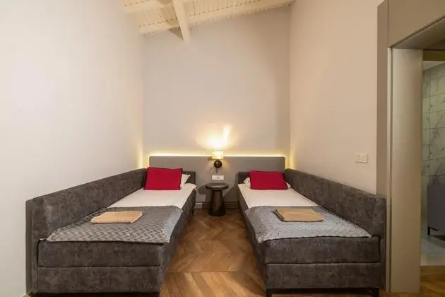 https://images.etstur.com/files/images/hotelImages/TR/51577/l/Crystal-Flora-Beach-Oda-396148.jpg