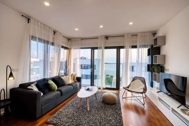 Panoramic Apart Daire, 3 Yatak Odası, Kişiye Özel Havuzlu, Deniz Manzaralı